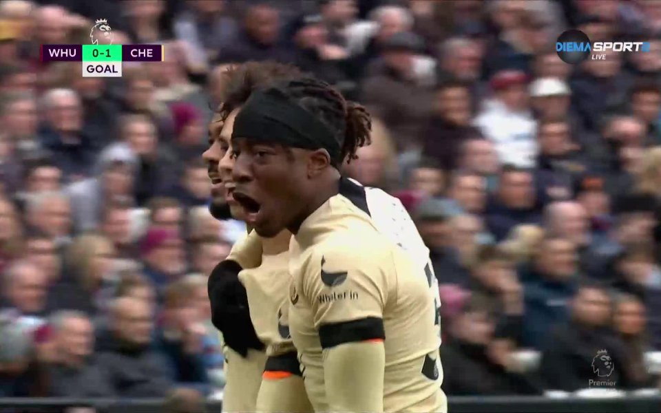 В 16-а минута Енцо Фернандеш достави прекрасно подаване в наказателното