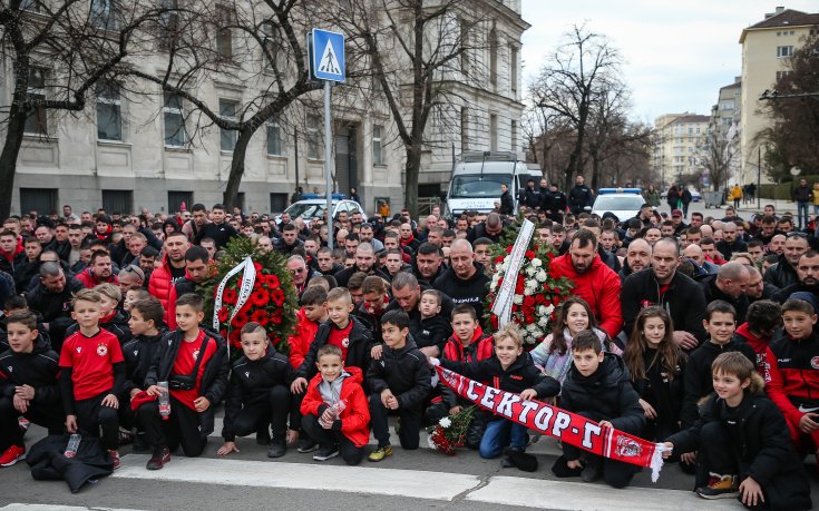 Фенове на ЦСКА показаха уважение към Васил Левски