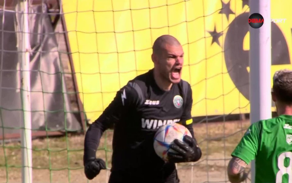 В 33-ата минута ЦСКА 1948 можеше да изравни от дузпа,