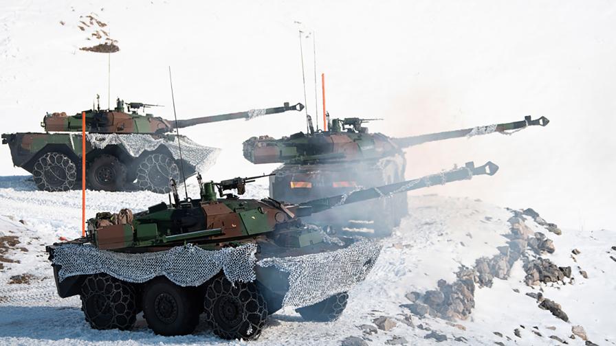 <p>Идната седмица: Франция праща танкове на Украйна</p>