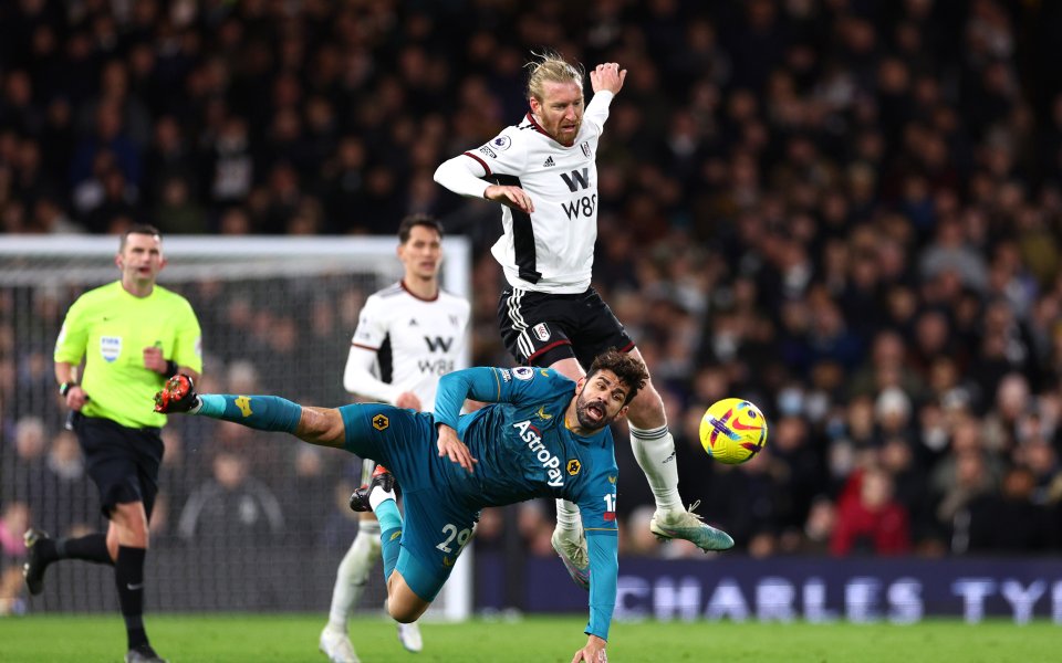 Отборът на Фулъм се добра до точката при домакинството си