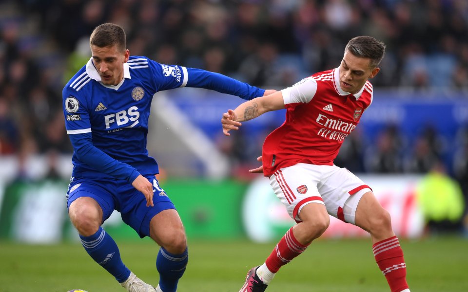 Лестър Сити и лидера Арсенал играят при в сблъсък от 25-я