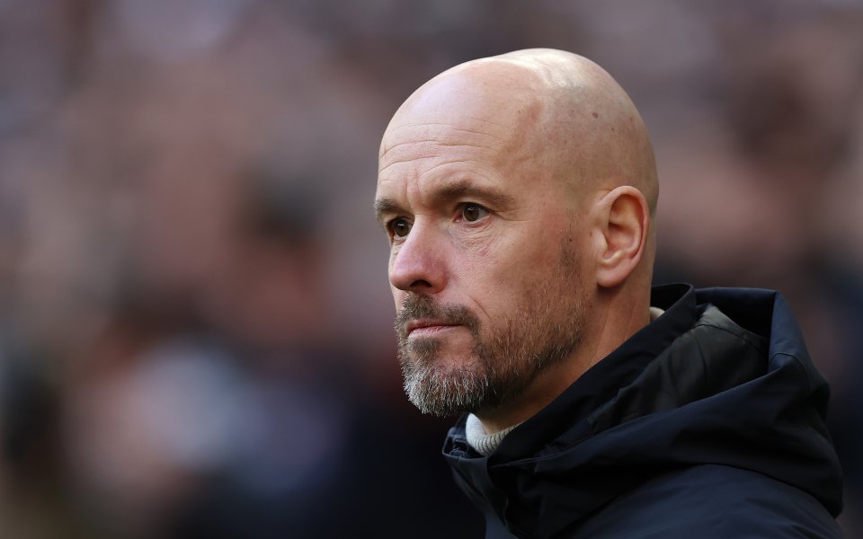 Шестгодишното чакане на Манчестър Юнайтед за трофей приключи в неделя, след