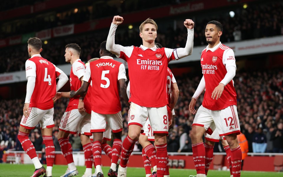 Лидерът в Премиър лийг Арсенал и Борнемут играят при резултат