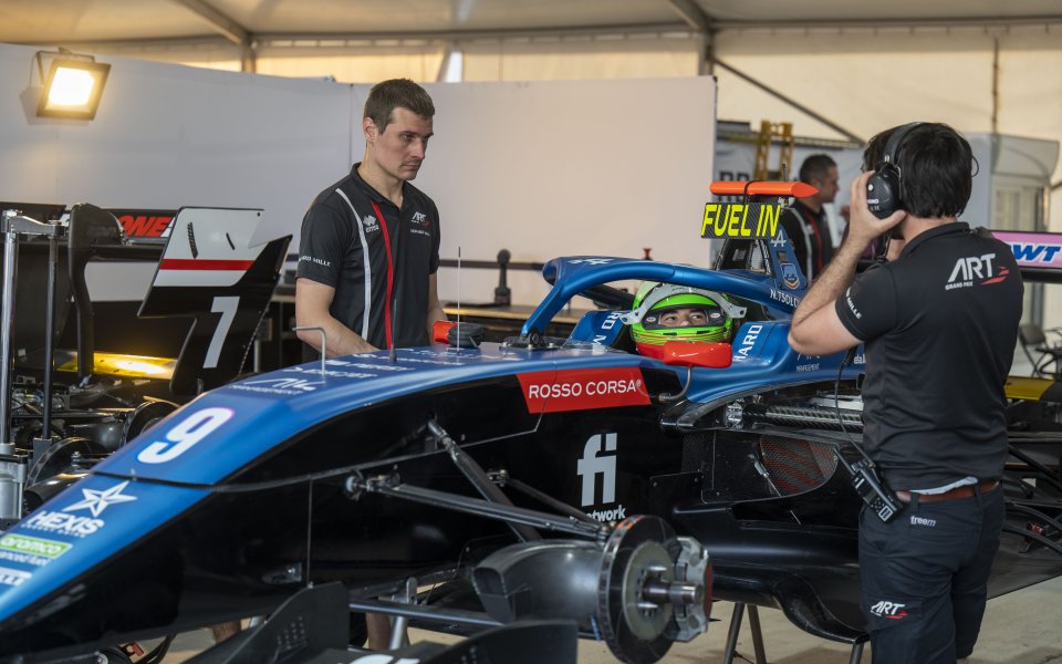 Грешка на отбора на АРТ Гран При още преди старта