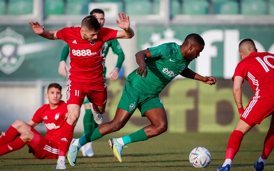 Лудогорец и Пирин играят при 0:0 на Хювефарма Арена в