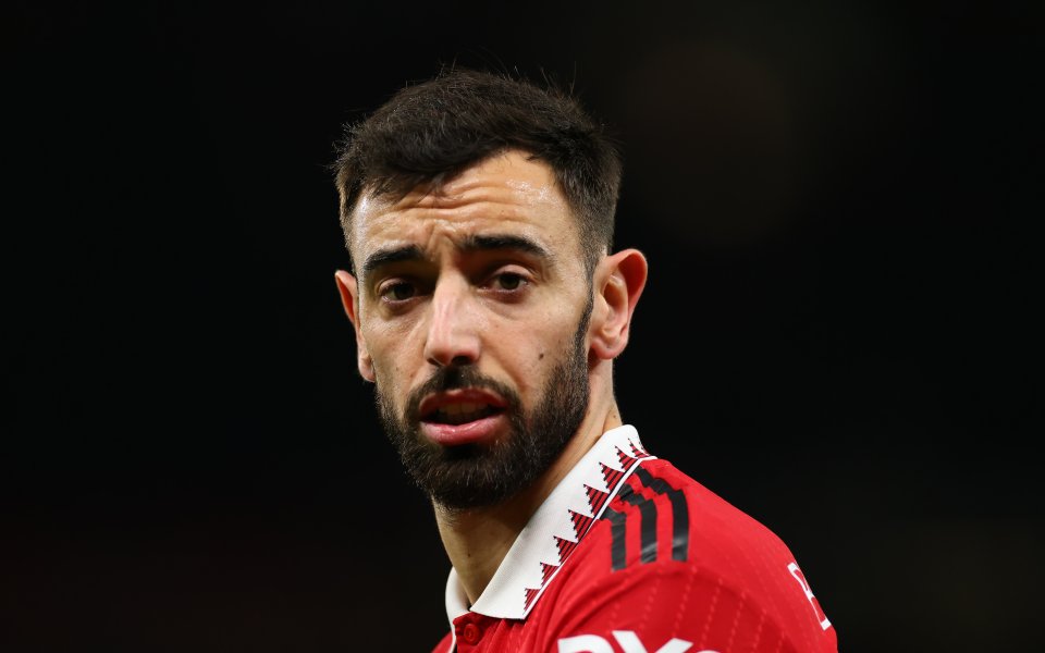 Бруно Фернандеш е разкъсван от критики през последните седмици, поради