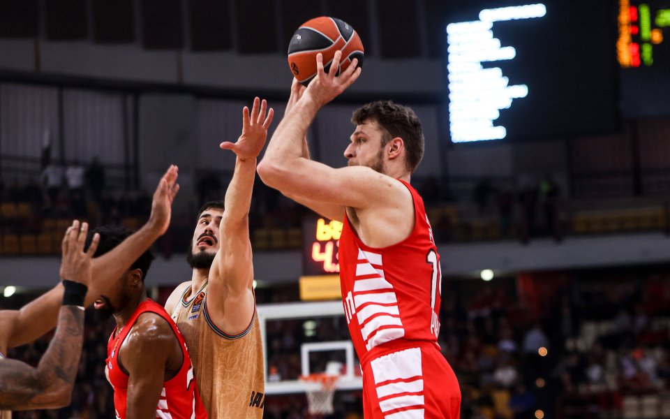 Една от звездите на баскетболния Барселона Никола Миротич вярва, че