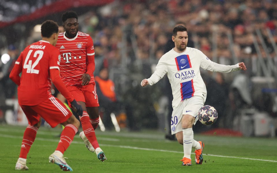 Отборите на Байерн Мюнхен и Пари Сен Жермен играят при