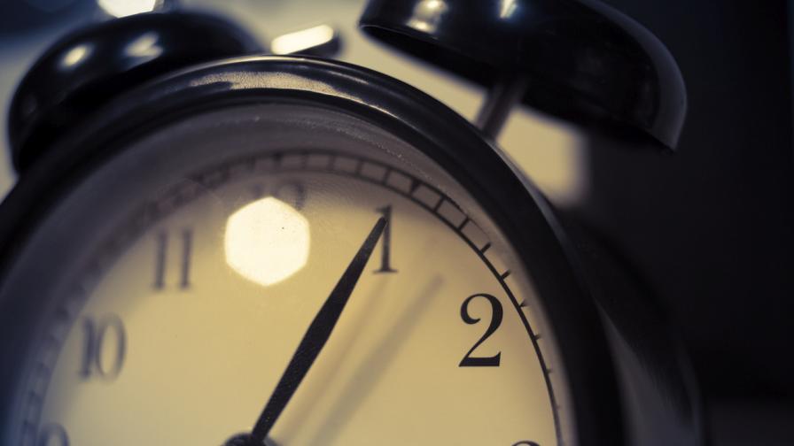 С час напред: Защо хората мразят смяната на часа?