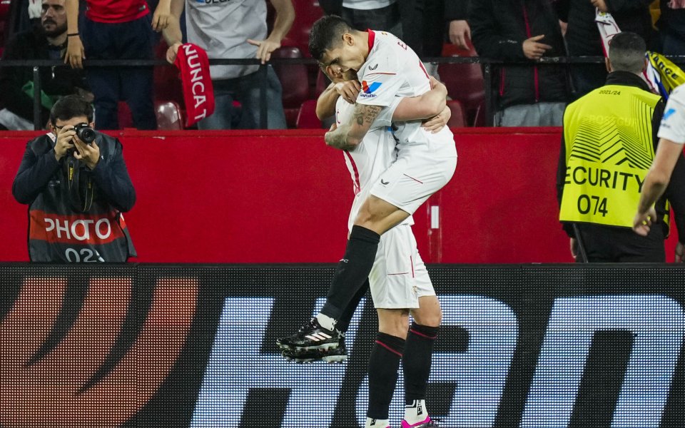 Севиля - Фенербахче