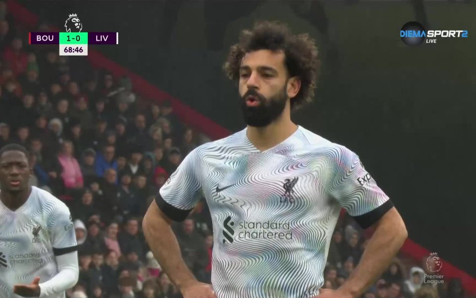 В 68-ата минута Ливърпул стигна до дузпа, след като Адам