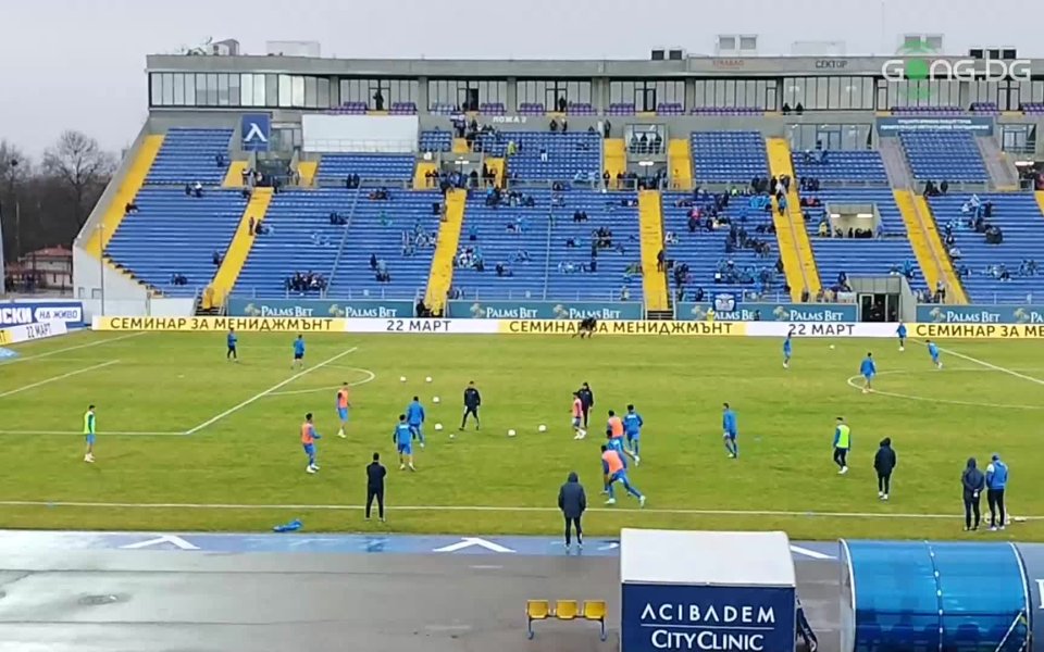 Левски и Ботев Враца излизат след минути, за да дадат