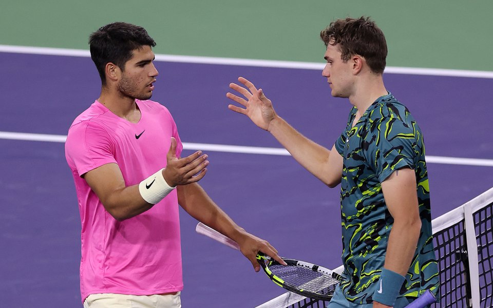 Водачът в схемата на Индиън Улес - Карлос Алкарас продължава