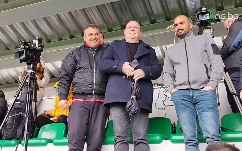 Кристиян Добрев, който е спортен директор в Септември, също е