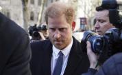 Принц Хари е в Лондон, заради съдебно дело срещу таблоид (СНИМКИ)
