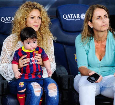 Сагата между Шакира и бившия футболист на Барселона Жерар Пике продължава