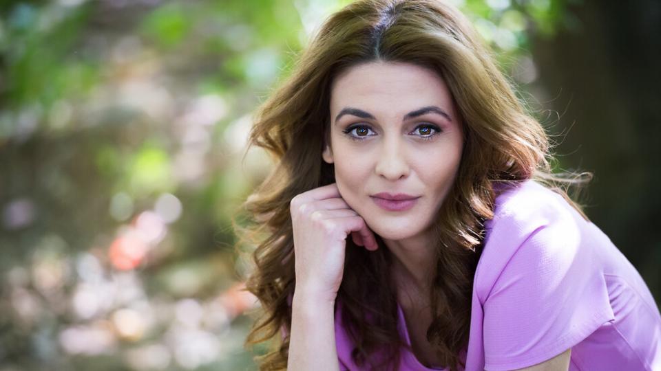 След като 31 човека от екипа на Откраднат живот“ подписаха