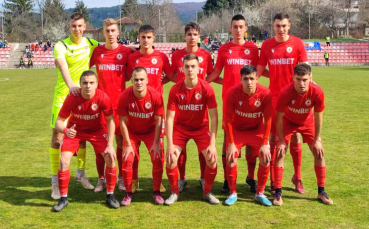 Вторият отбор на ЦСКА  спечели с 2 1 срещу едноименния