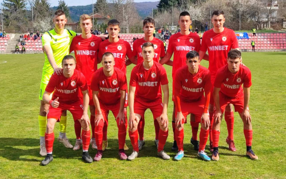 Вторият отбор на ЦСКА  спечели с 2:1 срещу едноименния тим