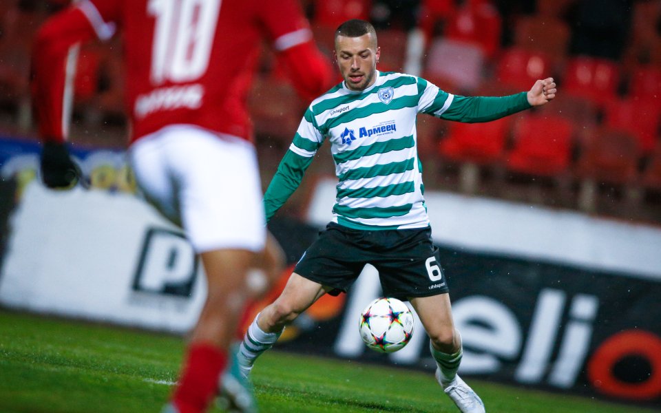 Десният защитник на Черно море Варна Виктор Попов е номер 1