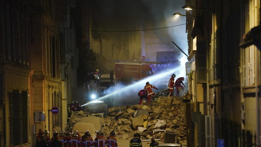 <p>Най-малко двама загинали и шестима в неизвестност след експлозията в Марсилия</p>

<p>&nbsp;</p>