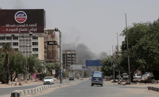 Суданската армия атакува база на паравоенна група