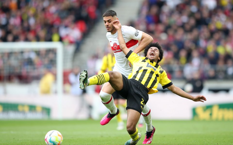 Щутгарт стигна до драматично равенство 3:3 у дома срещу Борусия