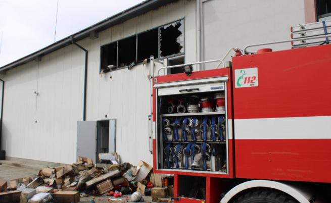 Пожар в складово помещение в Благоевград