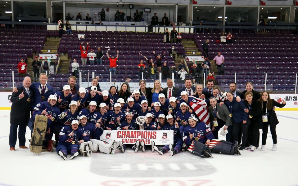 САЩ спечели за 10-и път световната титла по хокей на лед за жени