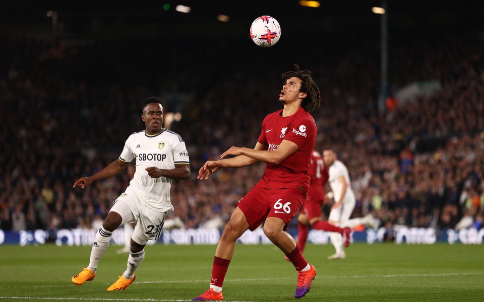 Отборите на Лийдс и Ливърпул играят при резултат 1:2 в последен