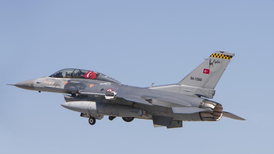 САЩ продават на Турция софтуер за модернизиране на нейните Ф-16