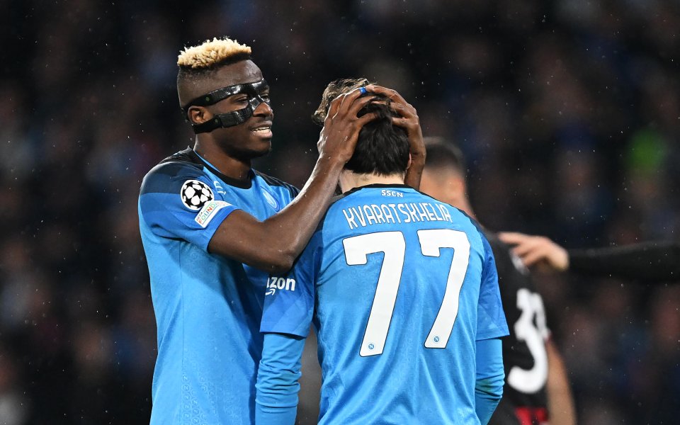 Наполи и Милан играят при резултат 0:1 в реванш от