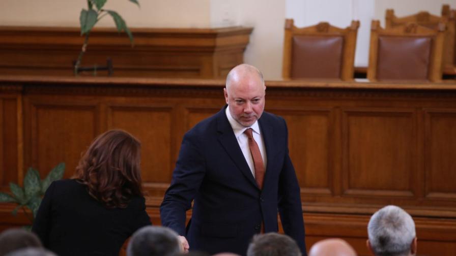 Желязков за спречкването в НС: Ще има санкции, случилото се е недопустимо
