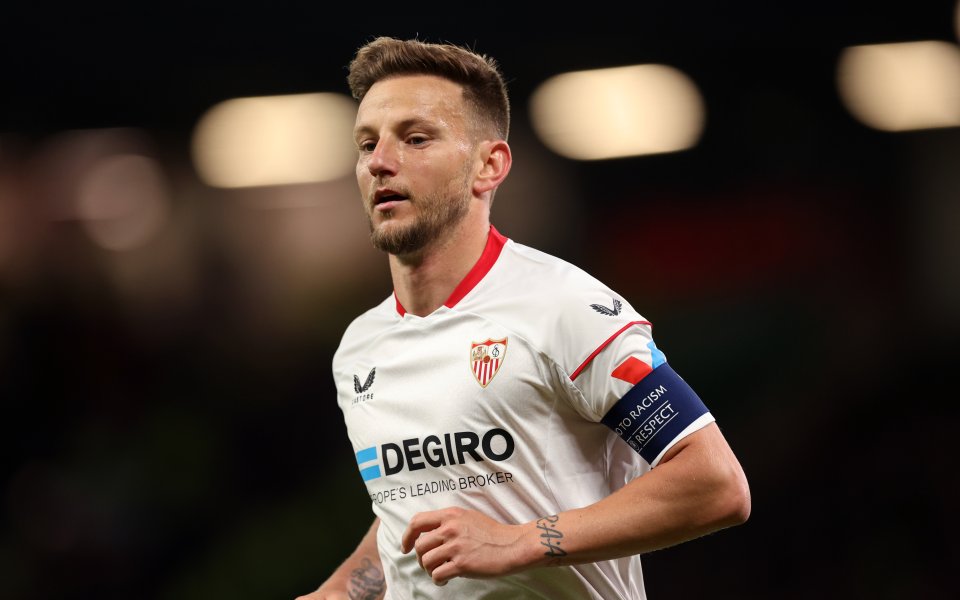 Полузащитникът на Севиля Иван Ракитич предупреди състава на Манчестър Юнайтед