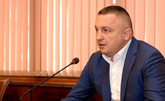 Партии искат оставката на кмета на Варна Иван Портних