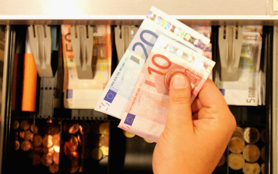 Вратарят на английски Бърнли – Арианет Мурич, показа че е