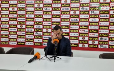 Александър Томаш: Яд ме е! Червеният картон ни свали всякакви бариери