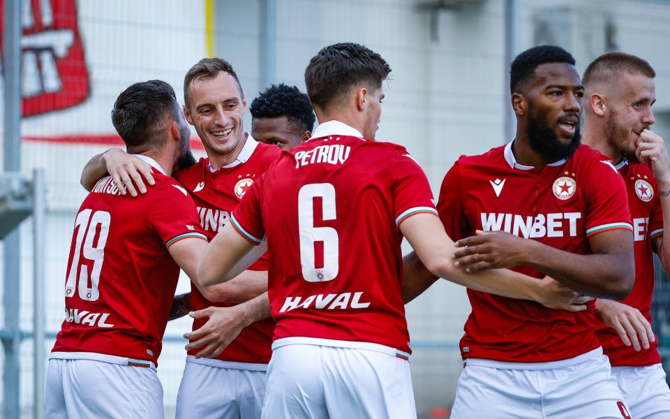 ЦСКА победи с минималното 1:0 Пирин в Благоевград и се