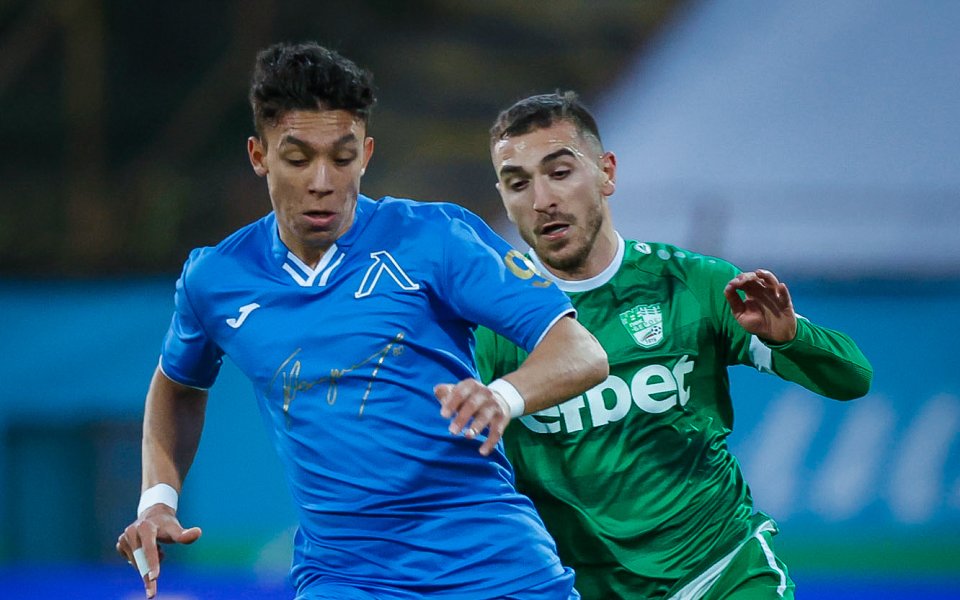 Отборът на Левски постигна много трудна и драматична победа над