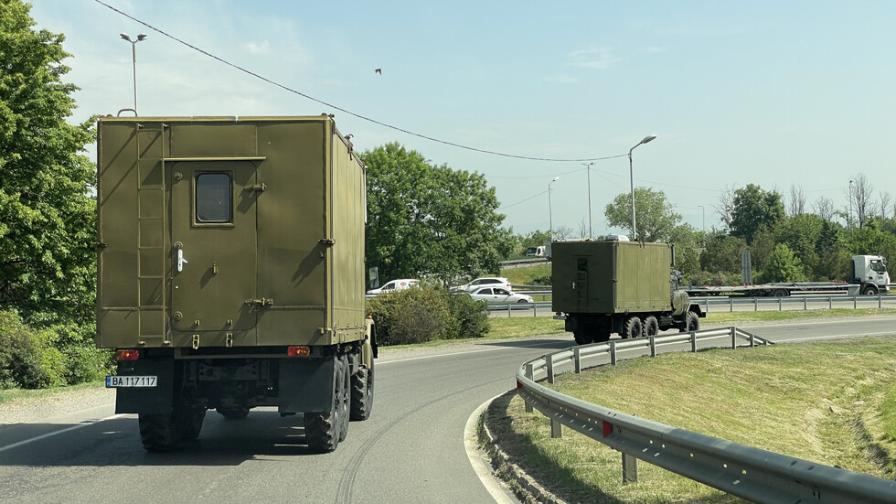 Tурски военни и техника преминават през България, за да се присъединят към KFOR в Косово