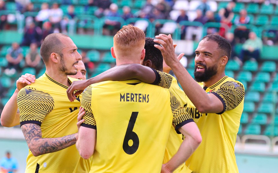 Славия посреща Ботев в мач от групата на Лигата на