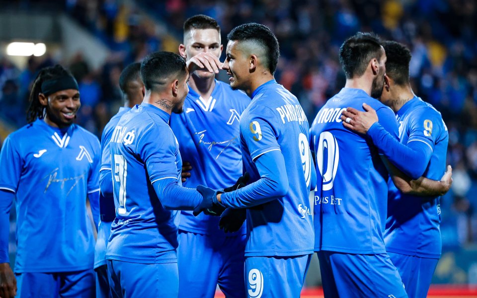 Левски не остави шансове на Септември и го победи с в столично