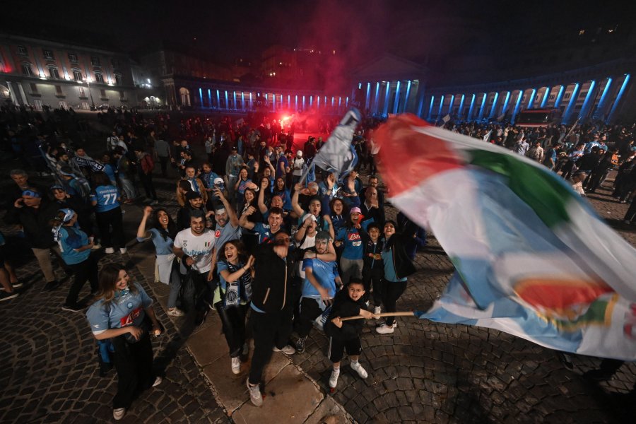 Мачът между Удинезе и Наполи и феновете на неаполитанци на1