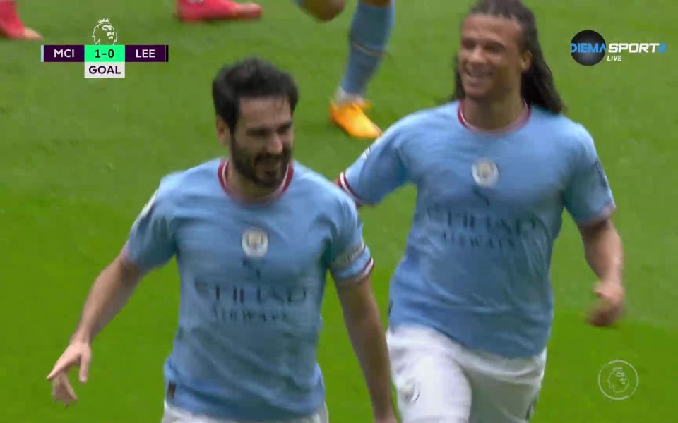 Сити поведе закономерно в 19-ата минута. Рияд Марез получи отдясно,