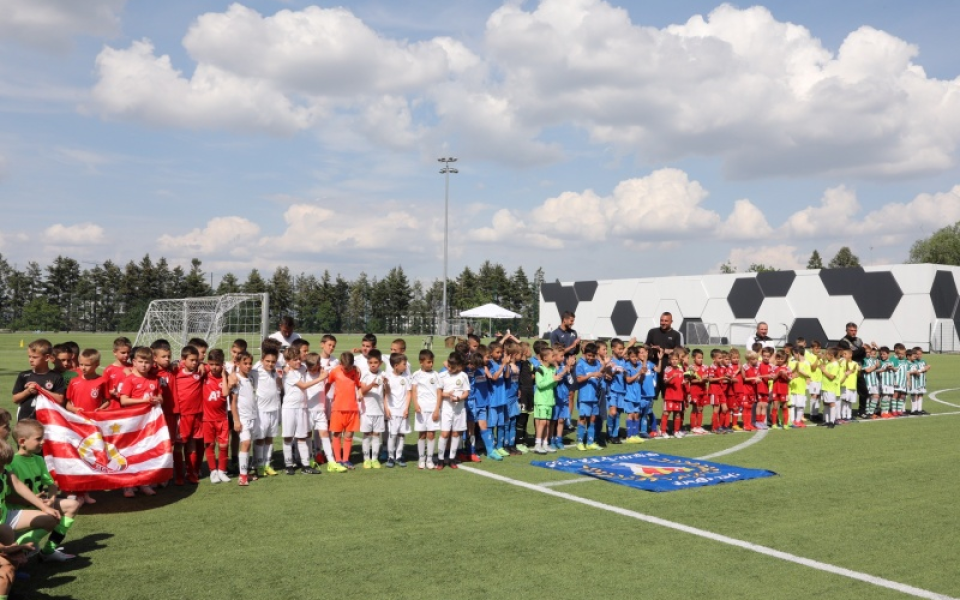 В истински празник на чистия детски футбол се превръща организираният от БФС турнир в памет на Иван Славков