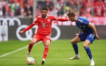 Германският шампион Байерн Мюнхен играе при срещу Шалке 04 в двубой