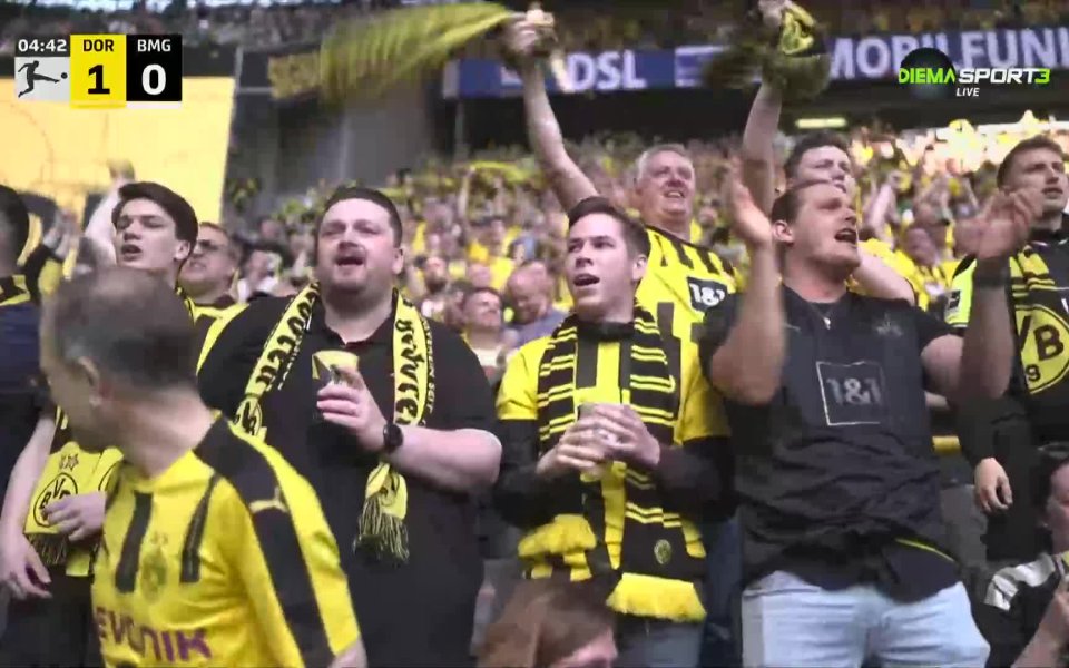 Борусия Дортмунд стартира ударно и поведе в резултата още в