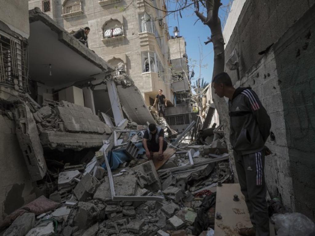 Властите в ивицата Газа съобщиха че броят на убитите в