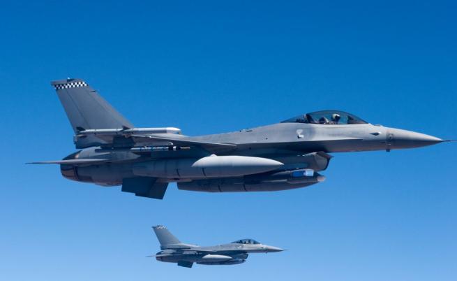 САЩ одобриха изпращането на изтребители F-16 в Украйна от Дания и Нидерландия